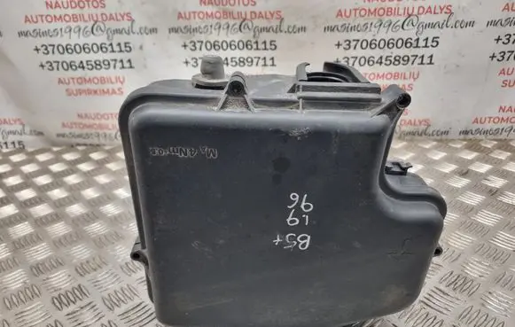 Volkswagen PASSAT B5.5 Fuse box set 8D1907613A 8D1907355B