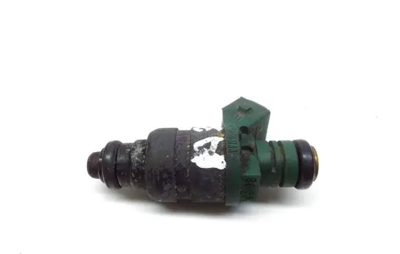 Audi A3 S3 8L Fuel injector 037906031AA