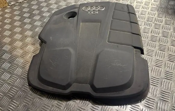 Audi A5 Engine cover (trim) 04L103925P 4013839A
