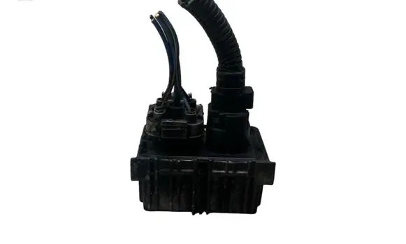 Opel Zafira C Glow plug pre-heat relay 55574293