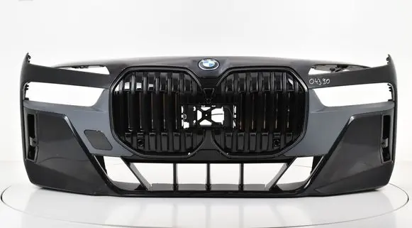 BMW 7 G70 Front bumper 51118081544
