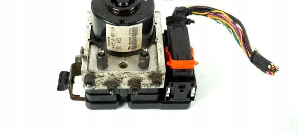 Toyota Yaris ABS Pump 44510-0D110