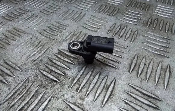 Camshaft position sensor