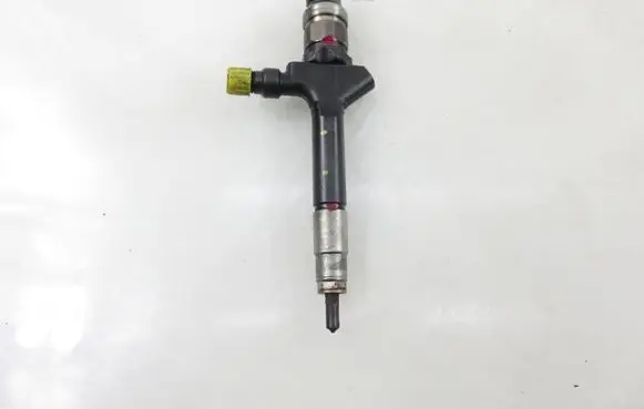 Mazda 5 Fuel injector RF8G13H50