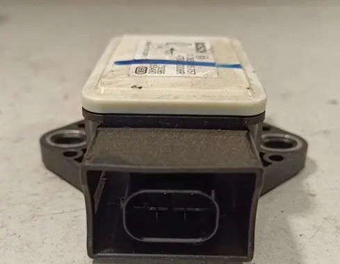 Nissan Qashqai+2 ESP acceleration yaw rate sensor 0265005757 7049475