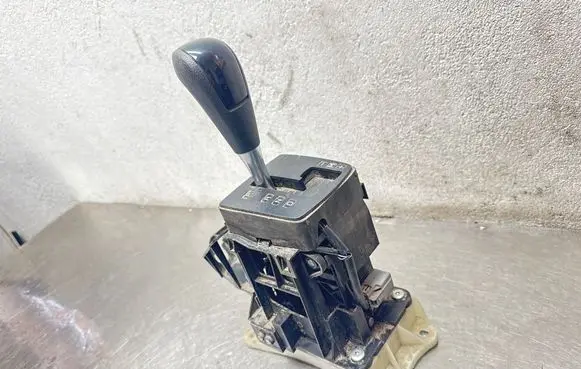 Ford Fiesta Gear shifter/selector 7M5R7C453 7M5R7C453FC