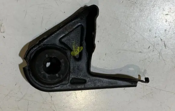 Ford Mustang VI Muffler mount bracket/holder FR335G298C