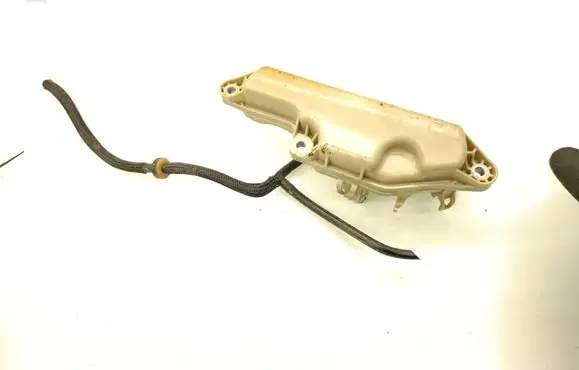 Volvo S60 Vacuum air tank 31480478