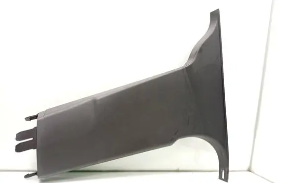 (B) pillar trim (bottom)