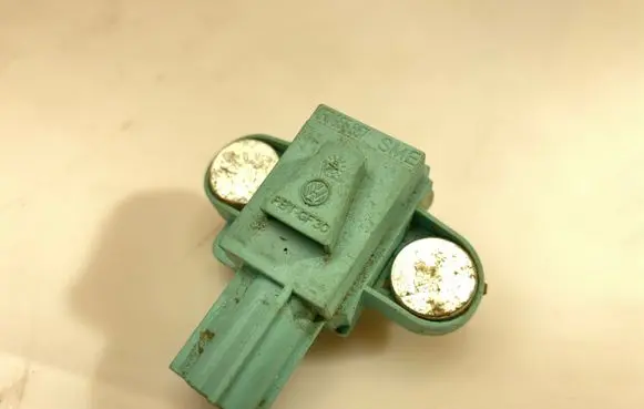 Audi A6 S6 C6 4F Airbag deployment crash/impact sensor 4F0955557