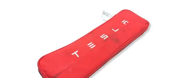 Tesla Model 3 First aid kit P147507600C 1TKSS20269001290