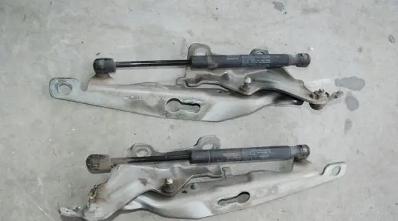 Volvo S80 Tailgate/trunk/boot hinge 185KM