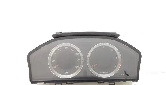 Volvo V70 Speedometer (instrument cluster) 31270370 31270370AA