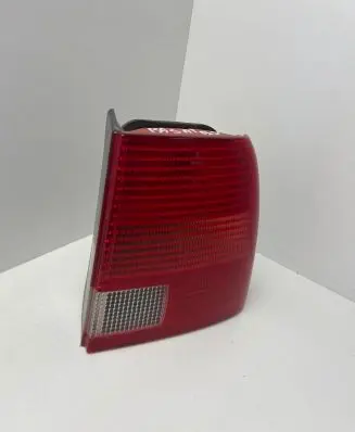 Volkswagen PASSAT B5 Tail light bulb cover holder 3B5945257