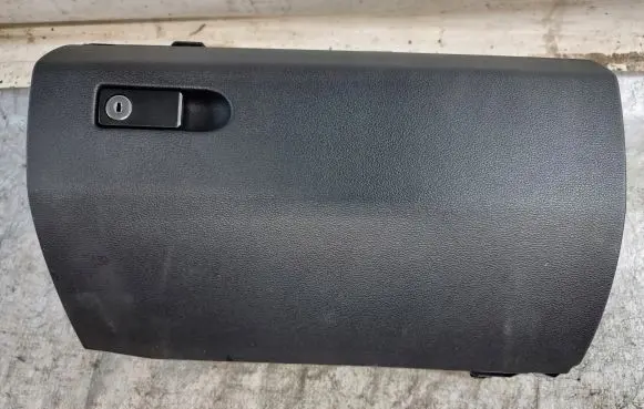 Mercedes-Benz E W212 Glove box set A2126802491