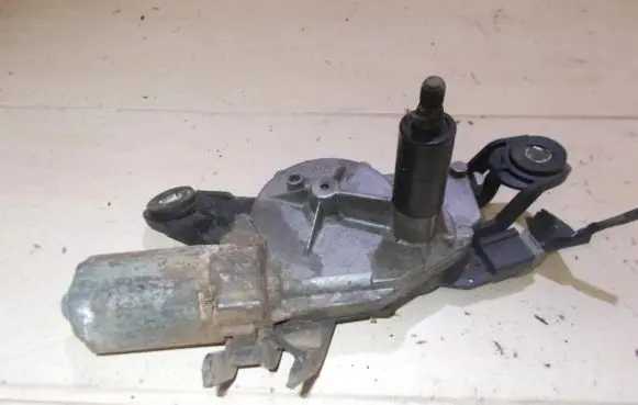 Mitsubishi Colt Rear window wiper motor