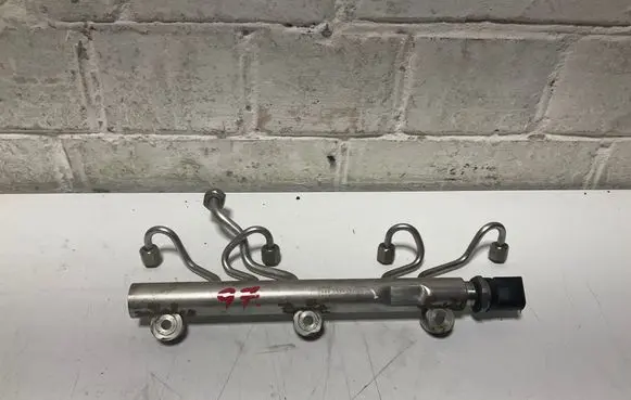 BMW 7 F01 F02 F03 F04 Fuel main line pipe 7642156