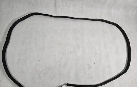 Volkswagen Tiguan Trunk rubber seal (body) 5N0827705