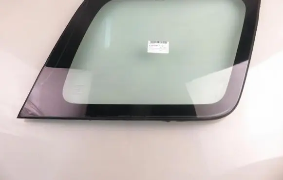 Honda CR-V Rear side window