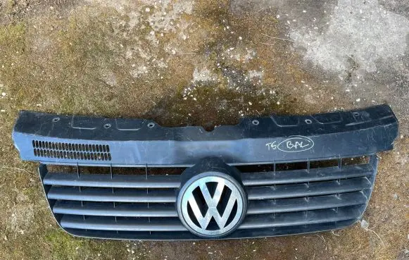 Volkswagen Transporter - Caravelle T5 Front grill 61776