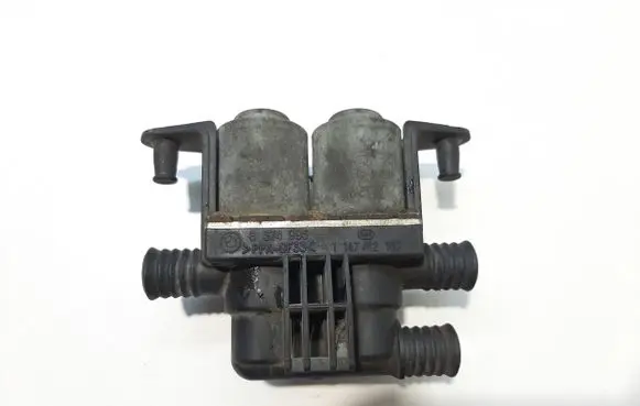 BMW 5 E39 Coolant heater control valve 8374995 1147412137