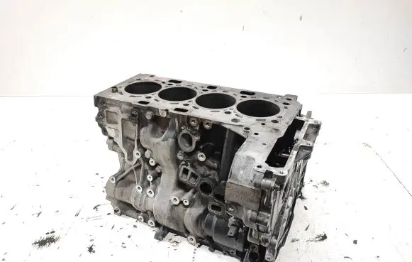 BMW 4 F32 F33 Engine block B47D20A 8513982