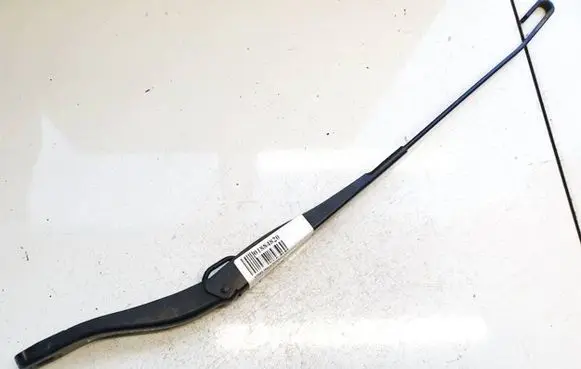 Dacia Sandero Front wiper blade arm 288805100r