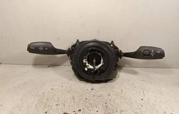 BMW 4 F32 F33 Wiper turn signal indicator stalk/switch 9253746