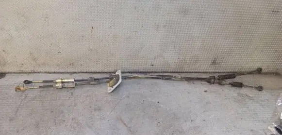 Toyota RAV 4 (XA20) Gear shift cable linkage