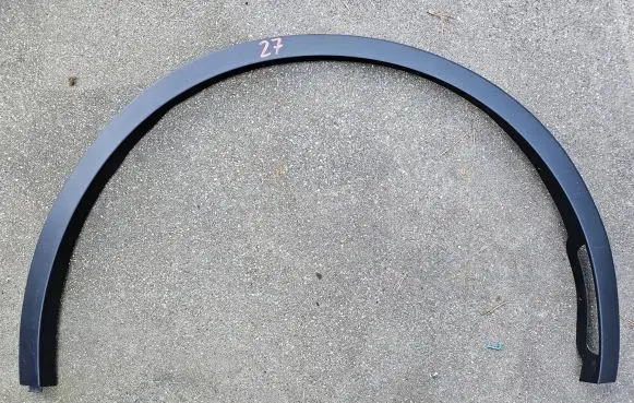 Tesla Model Y Front arch trim 168386400A