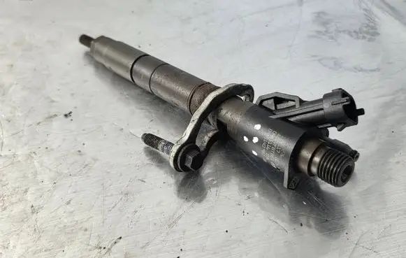 Fuel injector