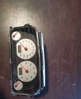 Volkswagen Golf III Speedometer (instrument cluster) 1H0919861G