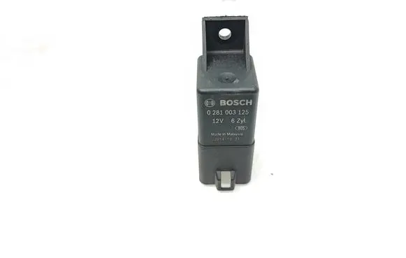 Audi A4 S4 B9 Glow plug pre-heat relay 4M0907282A 0281003125