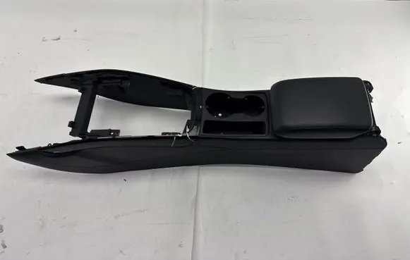 Audi A5 8T 8F Center console 8K0864981D