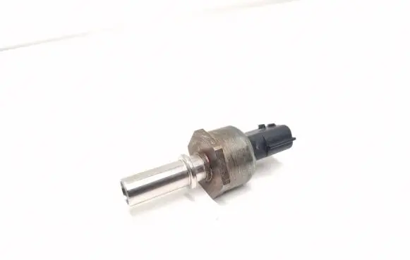 Fuel pressure sensor