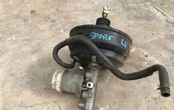 Mitsubishi Pajero Sport I Brake booster 86203401