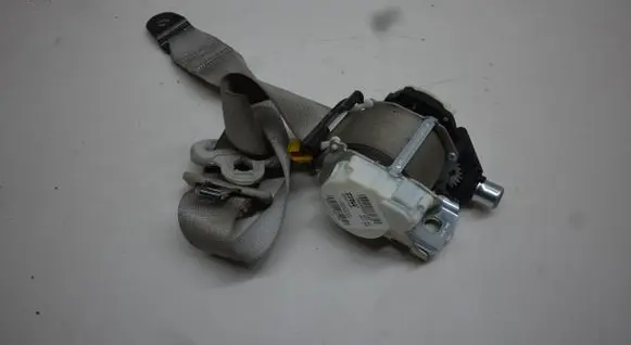 Chrysler Town & Country V Front seatbelt P0ZV68BD1AF