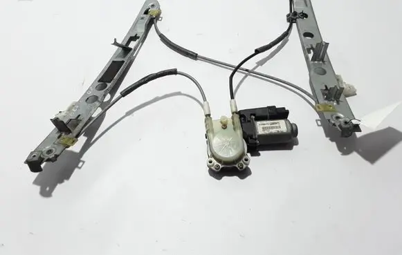 Renault Megane II Front window lifting mechanism without motor 8200075938