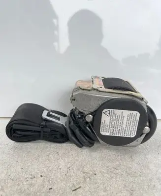 Audi A4 S4 B6 8E 8H Front seatbelt 560788701 008L000
