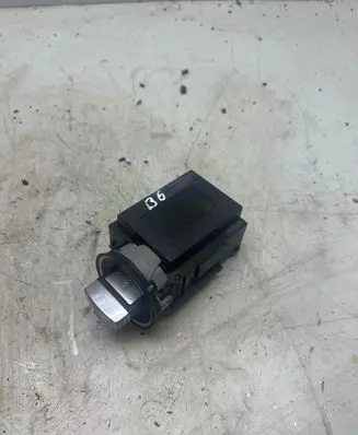 Volkswagen PASSAT B6 Ignition lock 3C0905843M 33303301 895006S