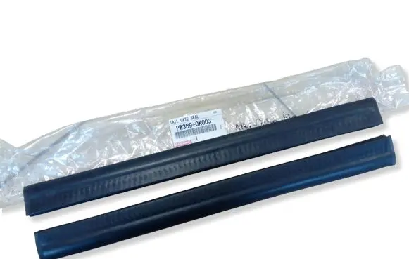 Toyota Hilux VIII Trunk rubber seal (body) PW3B90K003 NE70421