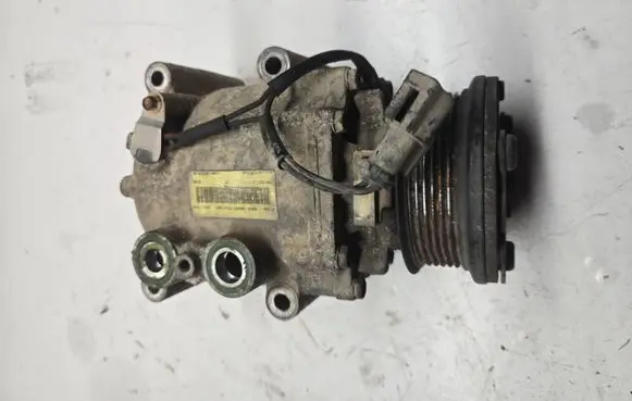 Ford Focus Air conditioning (A/C) compressor (pump) YS4H19D629AB