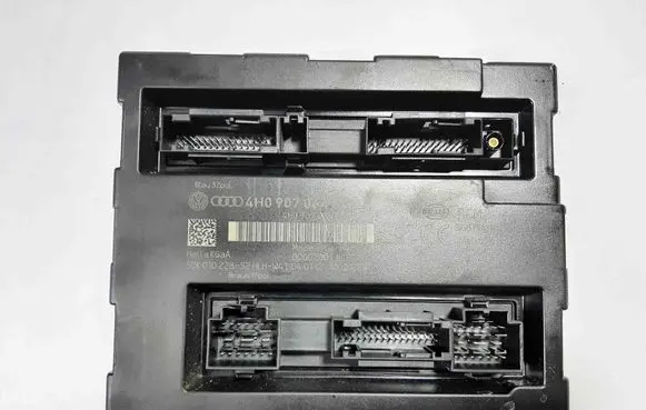 Audi A6 S6 C7 4G Central body control module 4H0907064BG