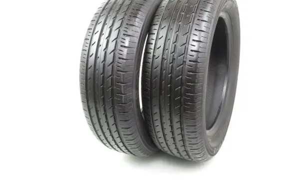 Volkswagen Golf V R16 summer tire 