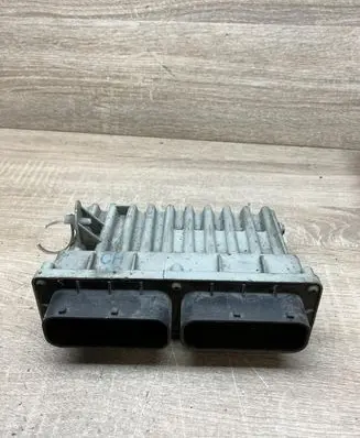 Opel Zafira A Fan control module 24410129 804024