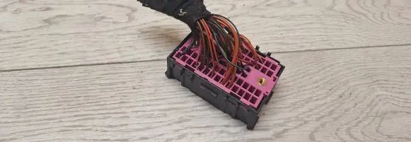 Skoda Yeti (5L) Fuse module 7h0937617