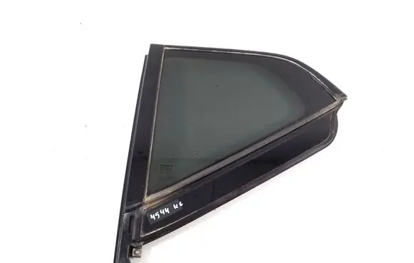 Volvo XC40 Rear vent window glass 31442383