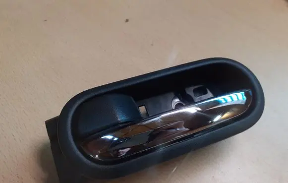 Mazda CX-7 Rear door interior handle 9L18