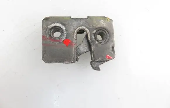 Iveco Daily 30.8 - 9 Front door lock
