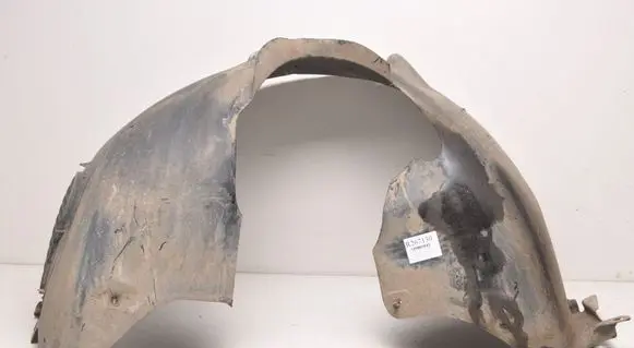 Volkswagen Touareg I Front arch 7L6809962F